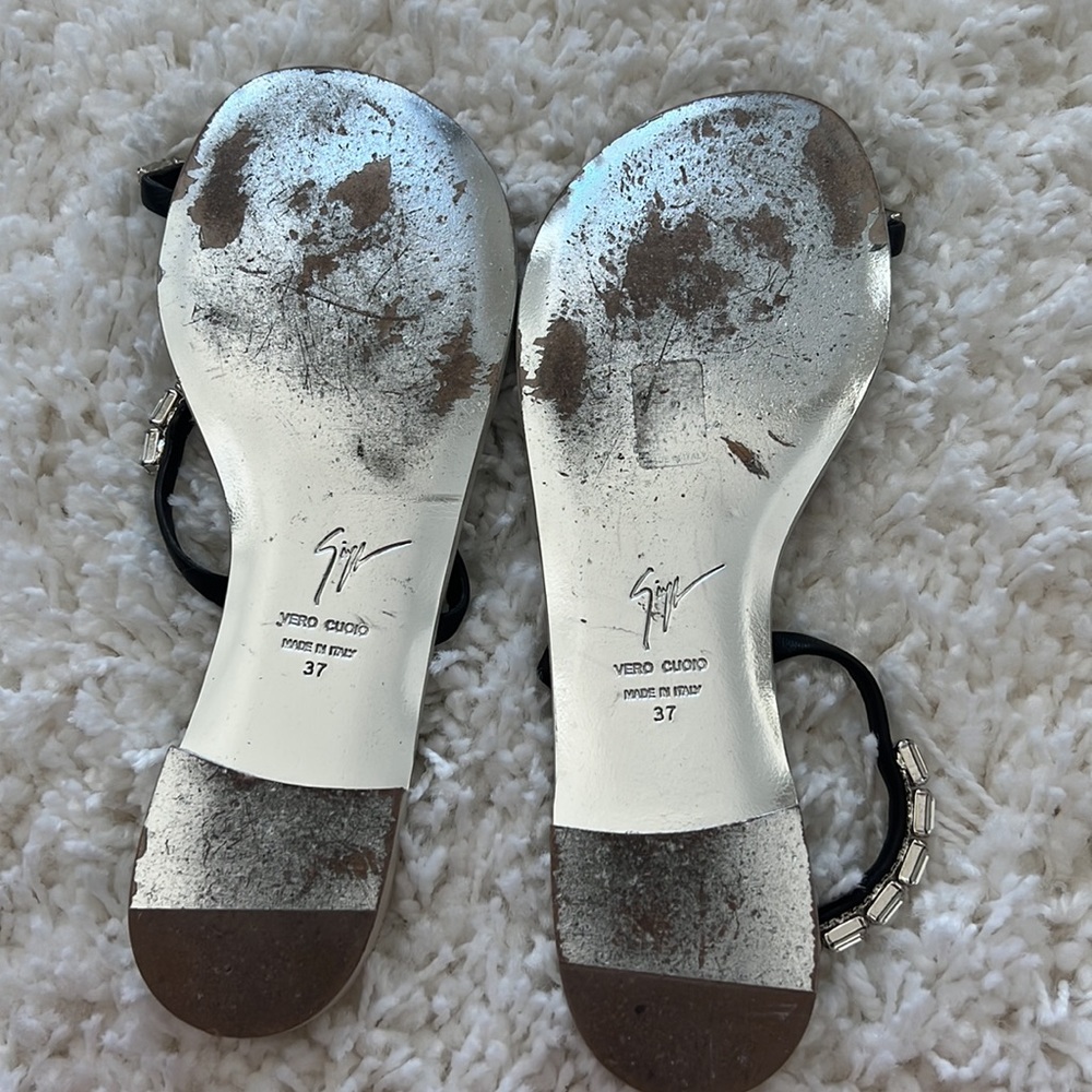 Sandal - Picture 10 of 11